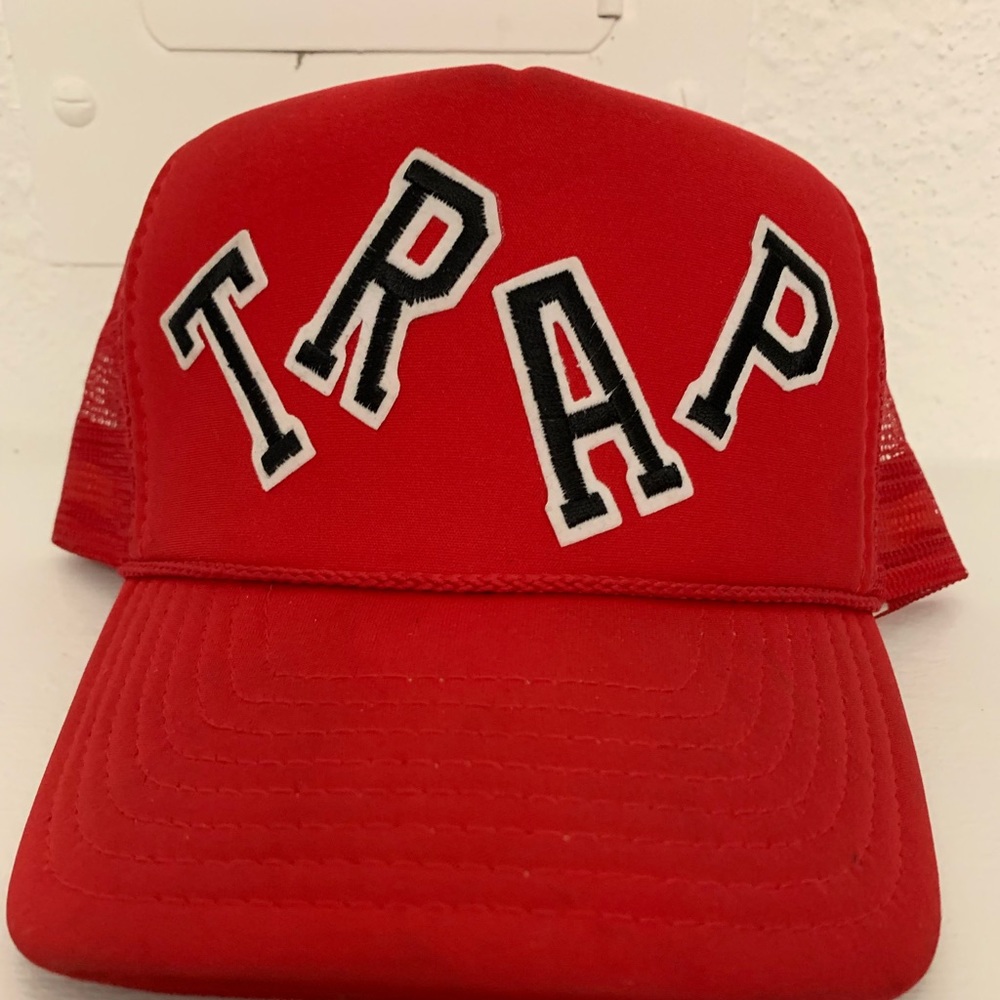 TRAP HAT 77 WAYZ